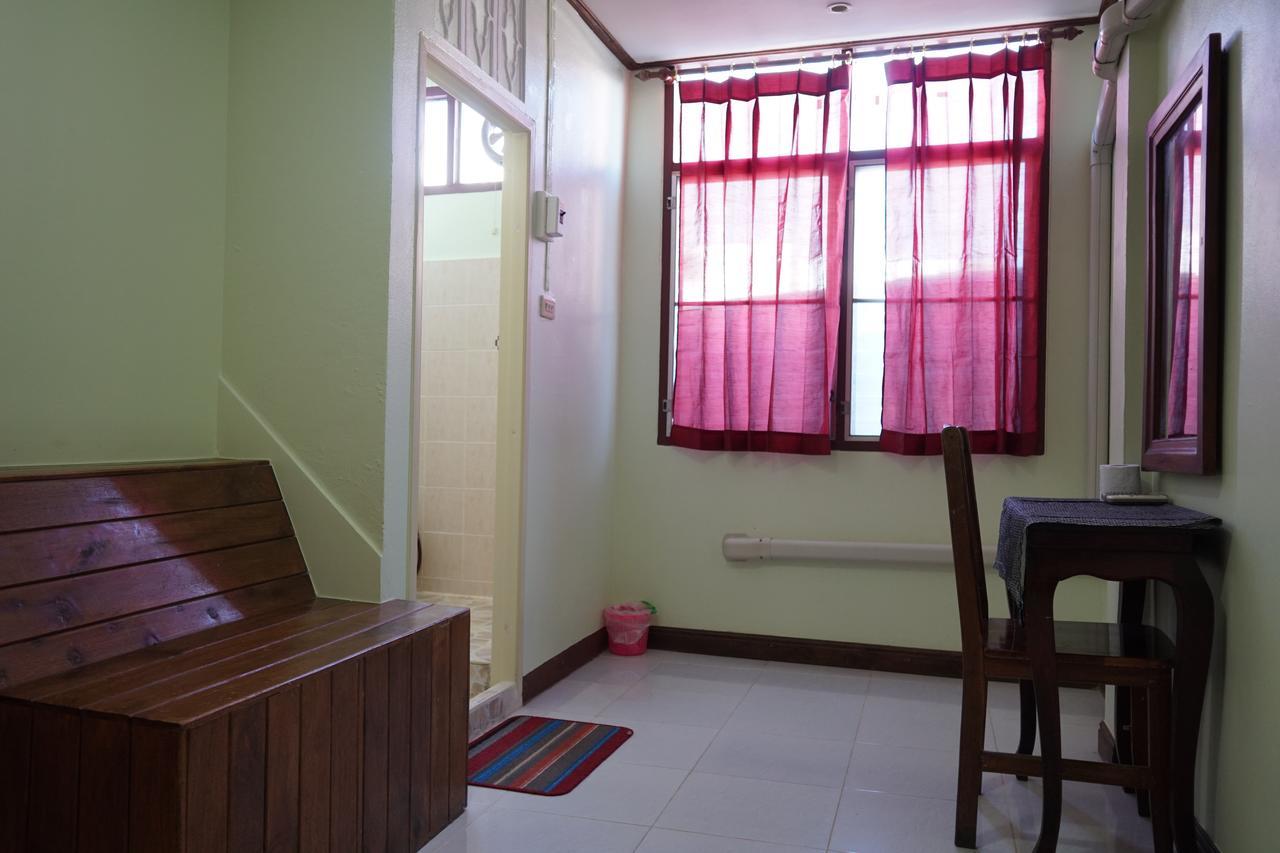 The River Guest House Chanthaburi Buitenkant foto