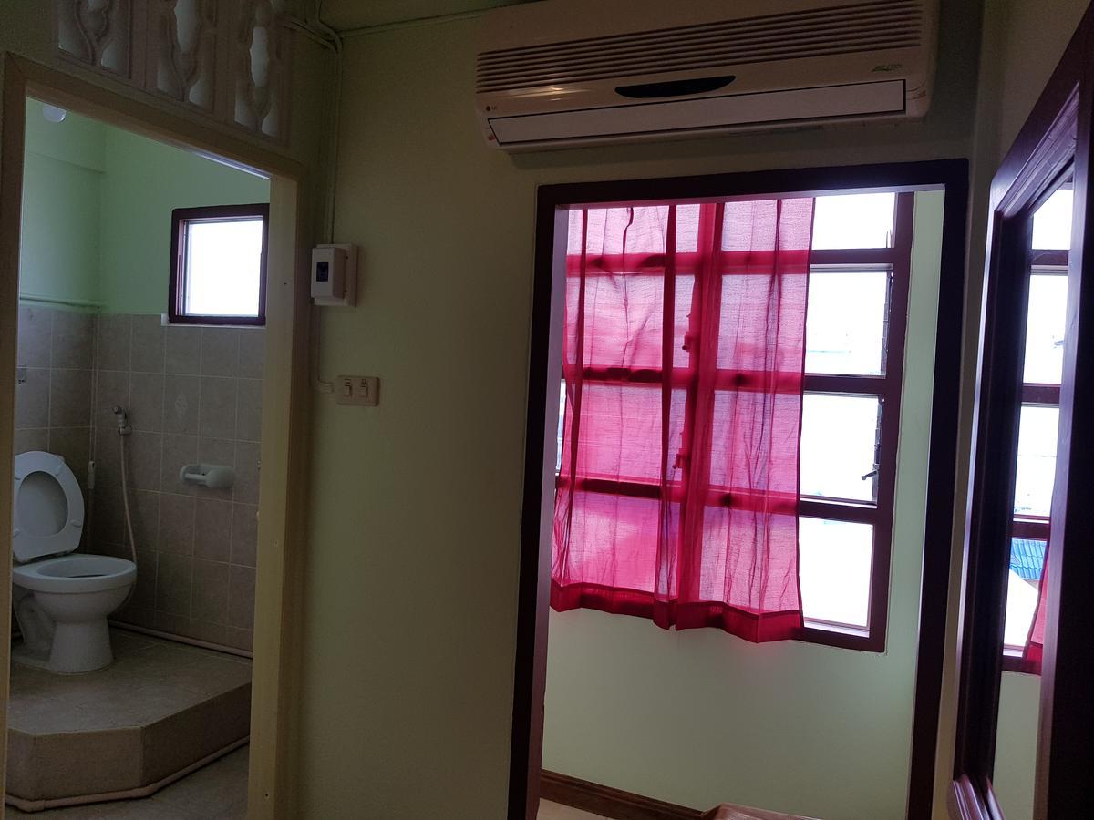 The River Guest House Chanthaburi Buitenkant foto